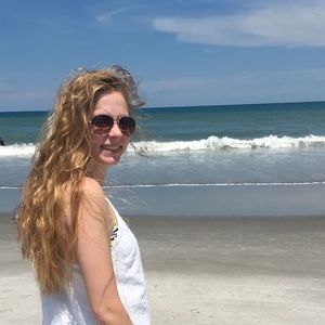 Meet your Posher, Megan